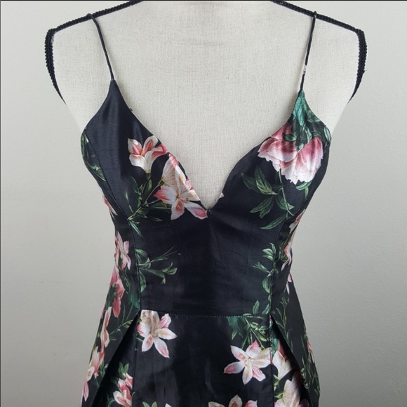 NWOT Talulah Black Floral Cocktail Dress - Picture 3 of 4